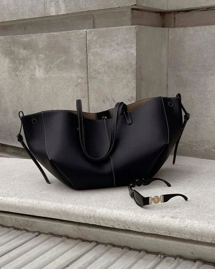 avenza-official-eloura-vegan-leather-tote-black1
