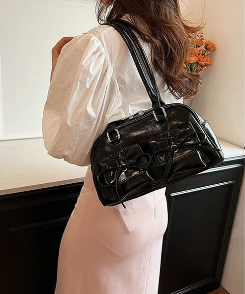 avenza-official-karen-pu-leather-crossbody-black..