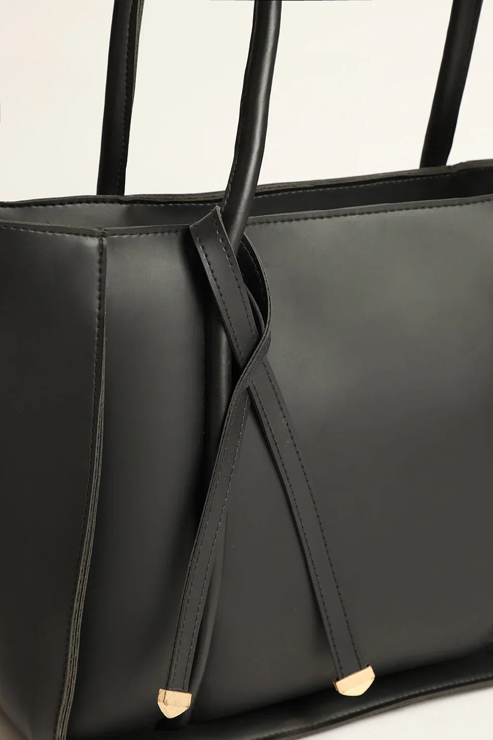 avenza-official-lica-elegant-daily-tote-black