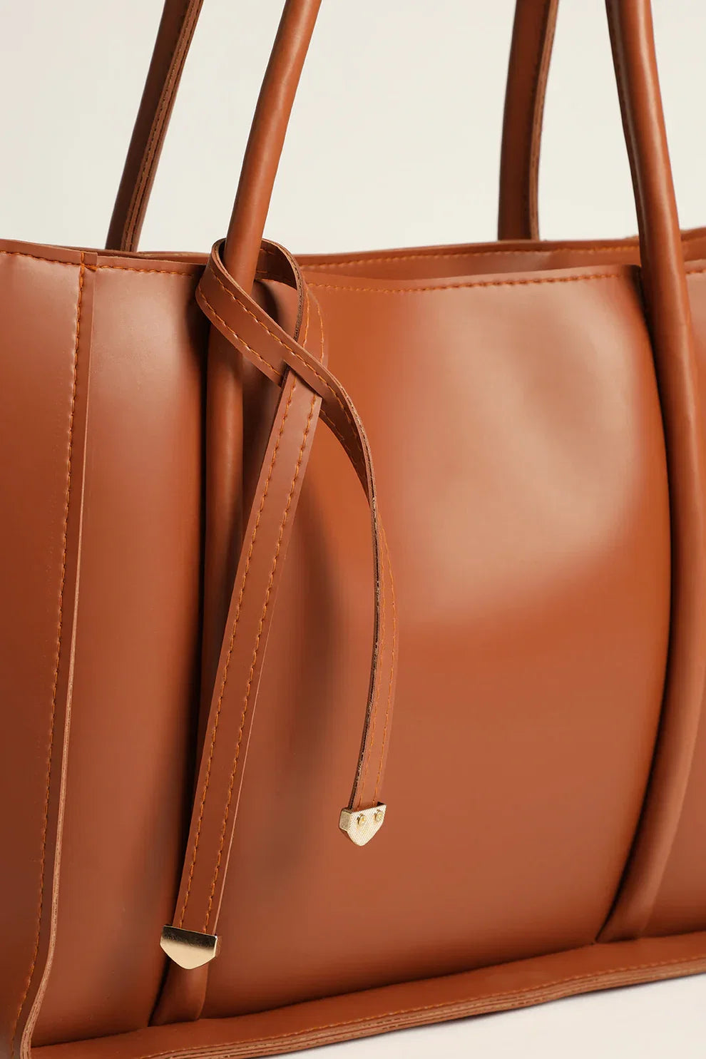 avenza-official-lica-womens-shoulder-bag-brown