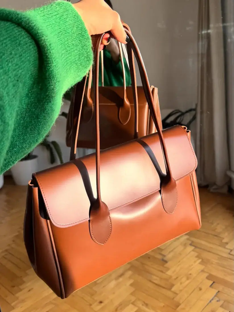 avenza-official-viral-loon-leather-tote-bag-colors-pakistan