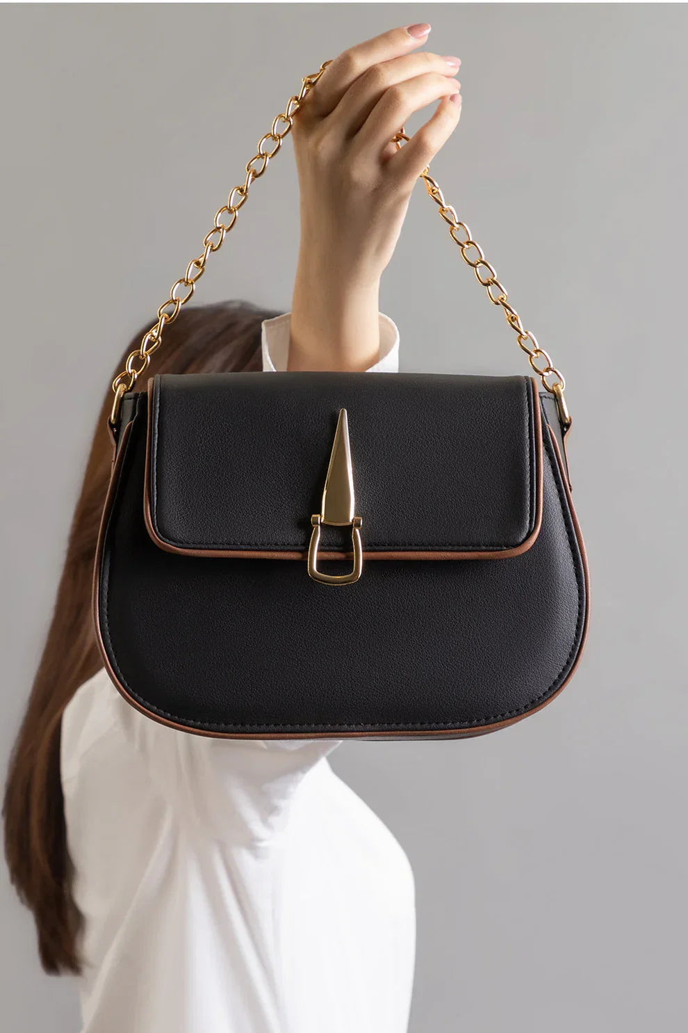 avenza-official-roundfit-crossbody-bag-black-color