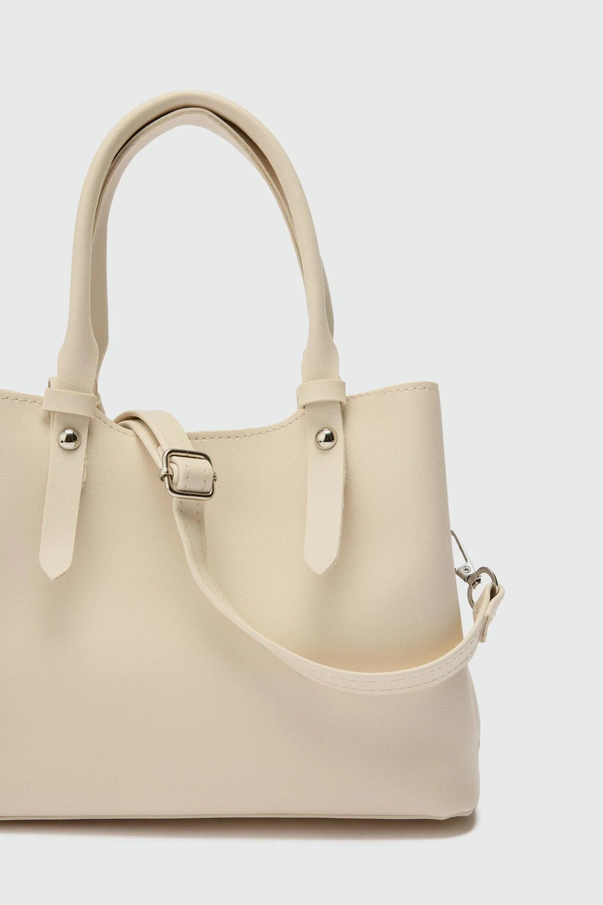 avenza-official-shay-crossbody-bag-beige-color
