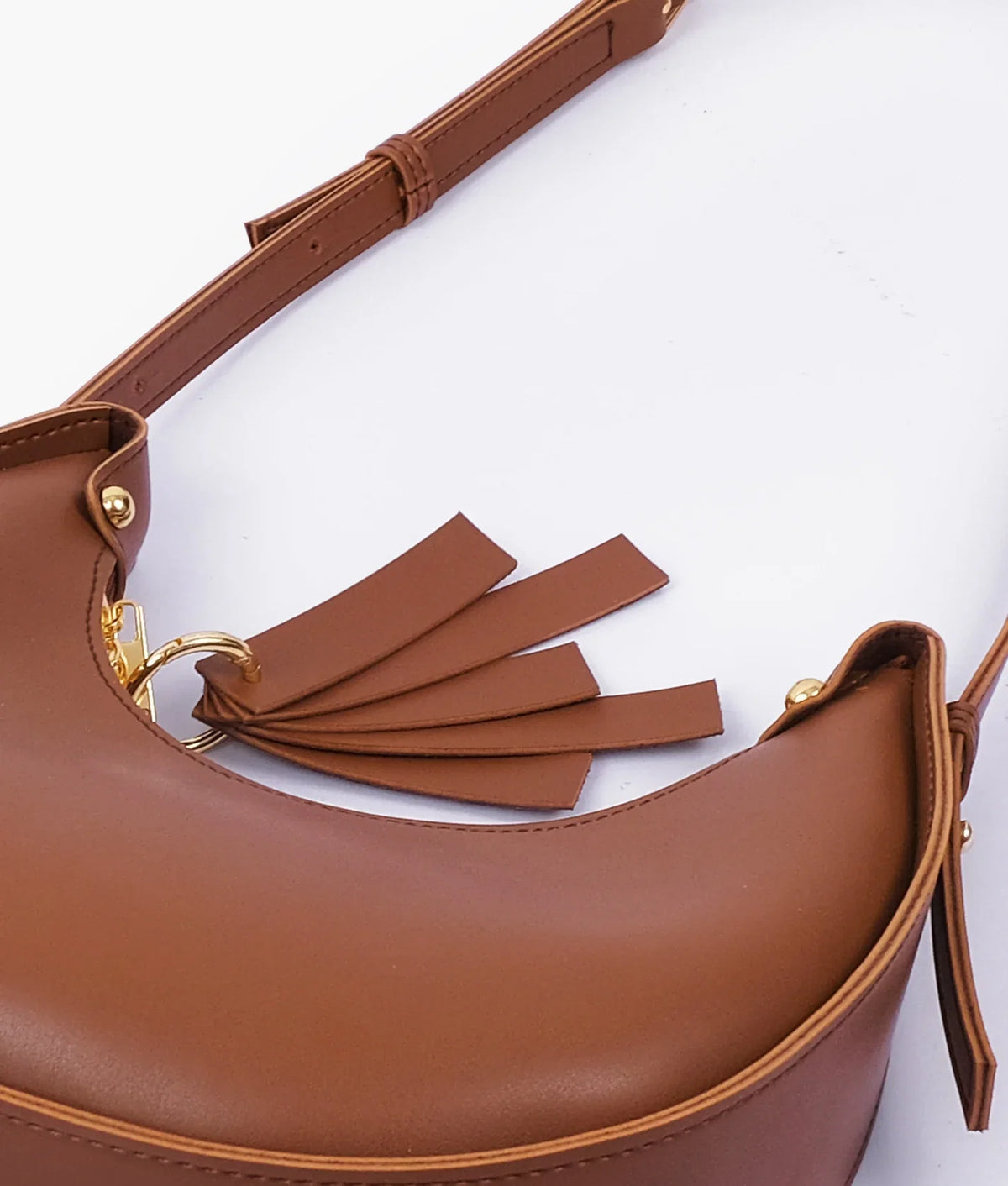 chic-womens-hobo-crossbody-handbag-brown-color-avenza