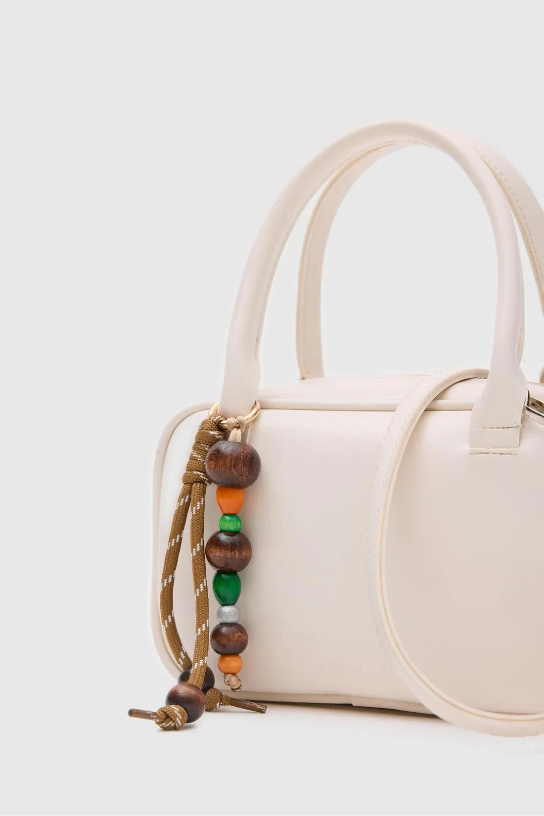 chic-womens-woodpearls-leather-crossbody-handbag-beige-color-avenza