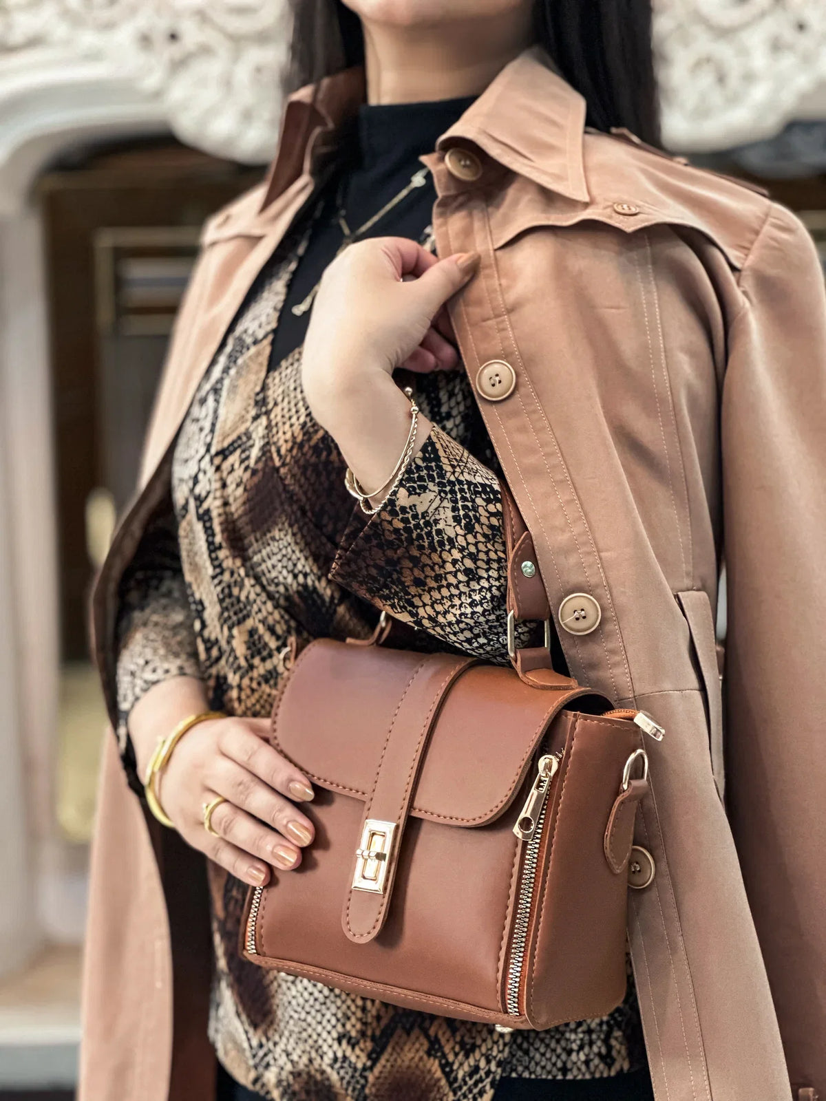 elegant-brown-mira-leather-crossbody-shoulder-bag-avenza-pakistan