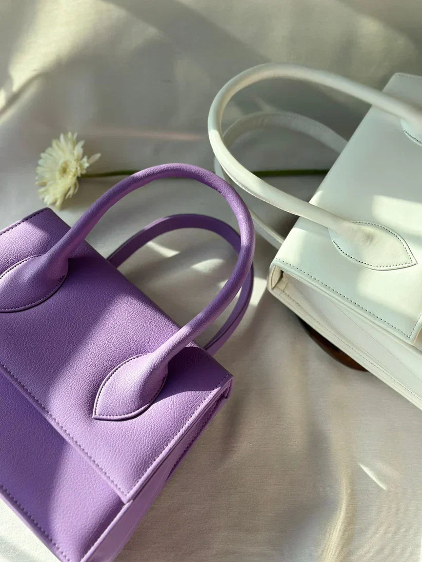 minimalist-girls-shoulder-bag-white-color-doub-avenza-official1