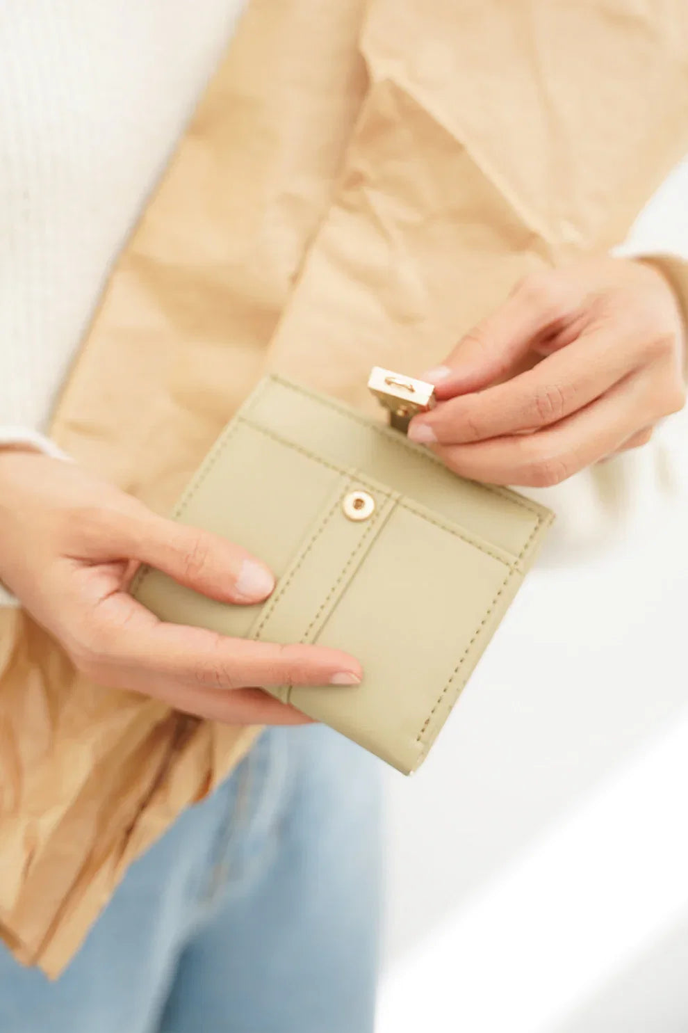 stylish-girls-mini-leather-wallet-olive-green