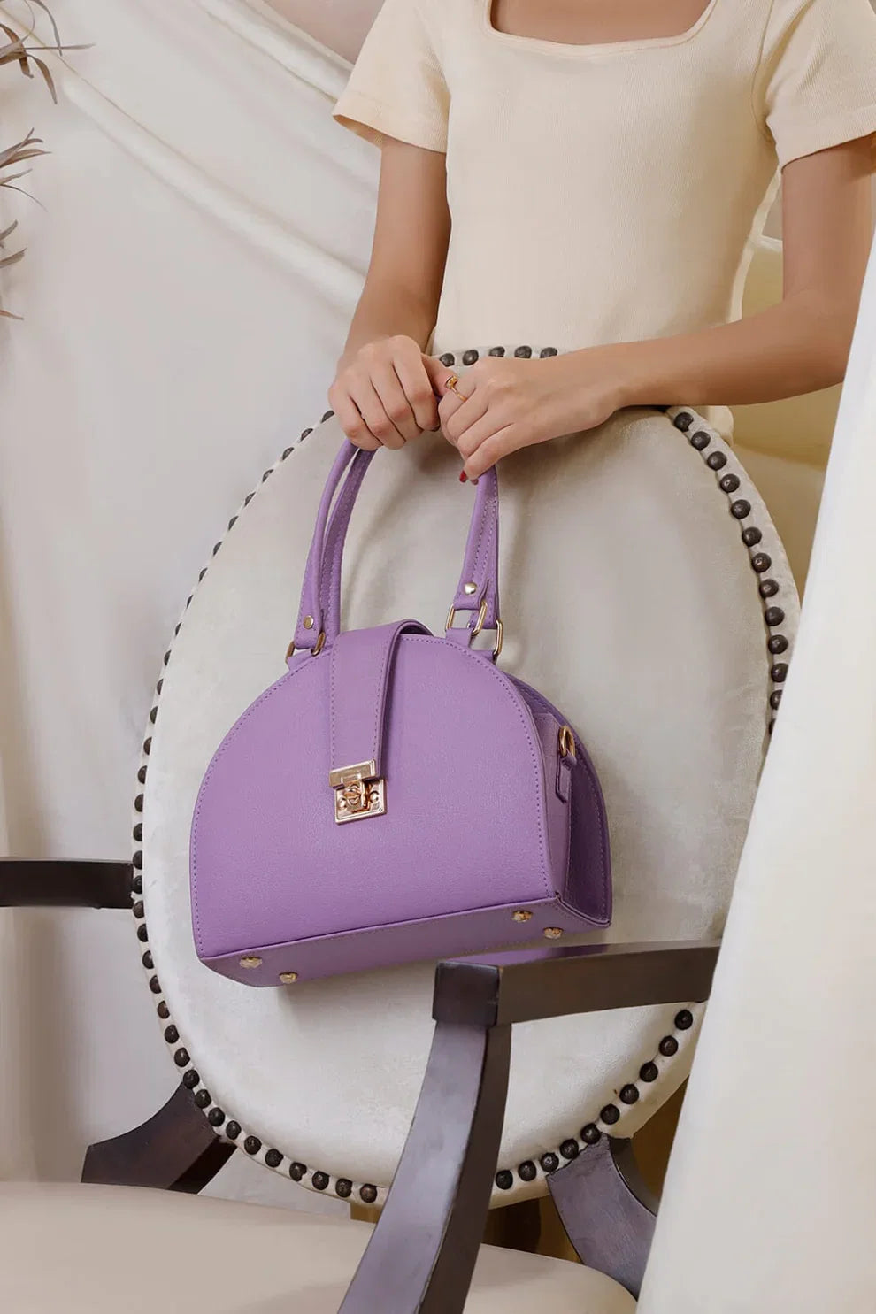 trendy-lilac-dome-top-crossbody-sling-bag-avenza
